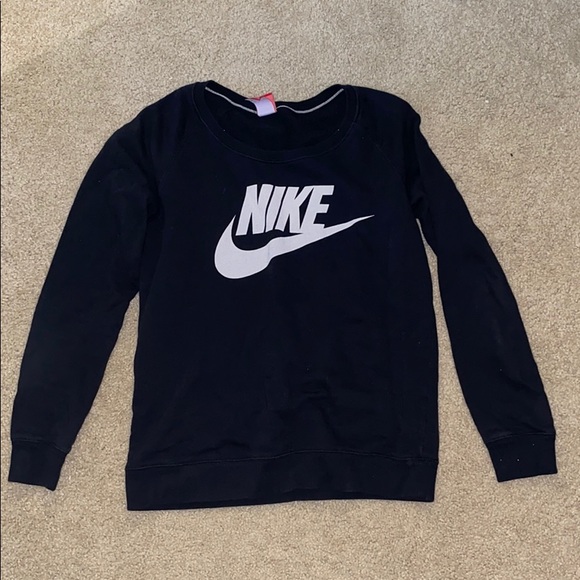 nike crew neck sweatshirt womens